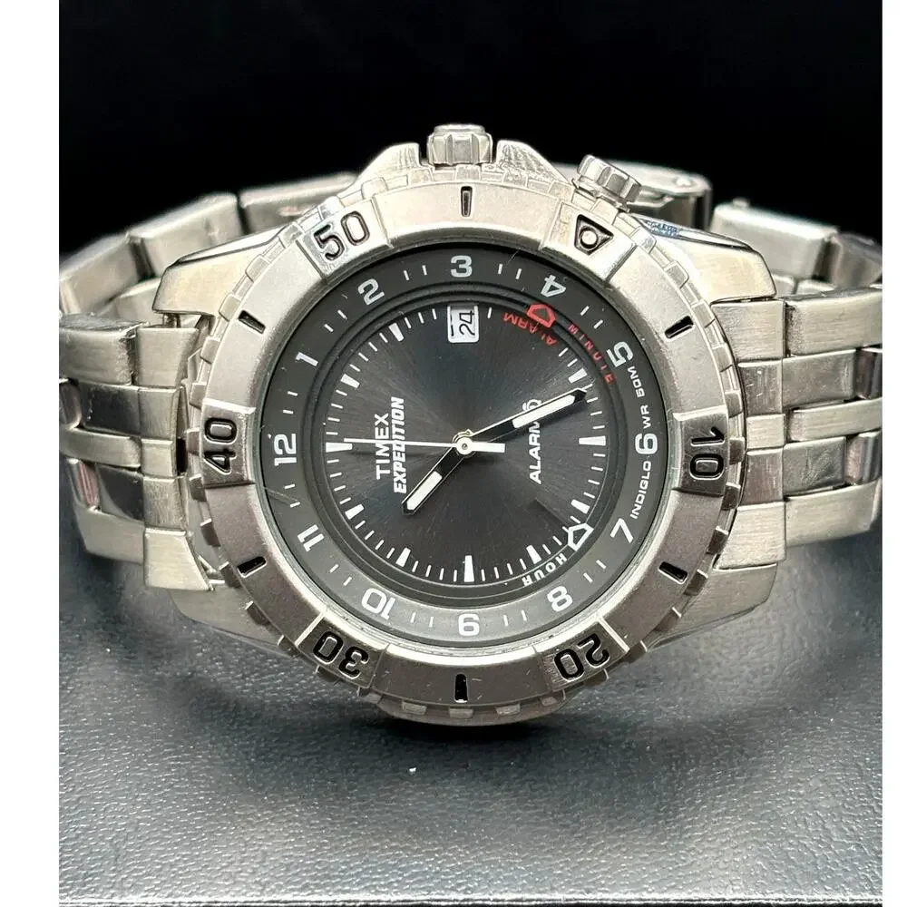 Timex Expedition T43391 Shenmue Alarm Indiglo Steel Bracelet 39mm Vintage Watch